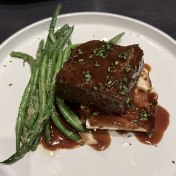 Pearl & Vine - Short ribs - New American Near Me - Katy, Texas Pearl & Vine - Short ribs - New American Near Me - Katy, Texas