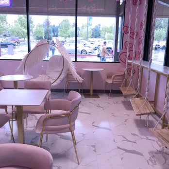 Mochi Dough - Front side of the store. - Donuts Near Me - Redding, California