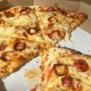 Hometowne Pizza - Pizza Near Me - Minneapolis, Minnesota Hometowne Pizza - Pizza Near Me - Minneapolis, Minnesota