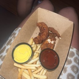 chicken tender meal chicken tender meal