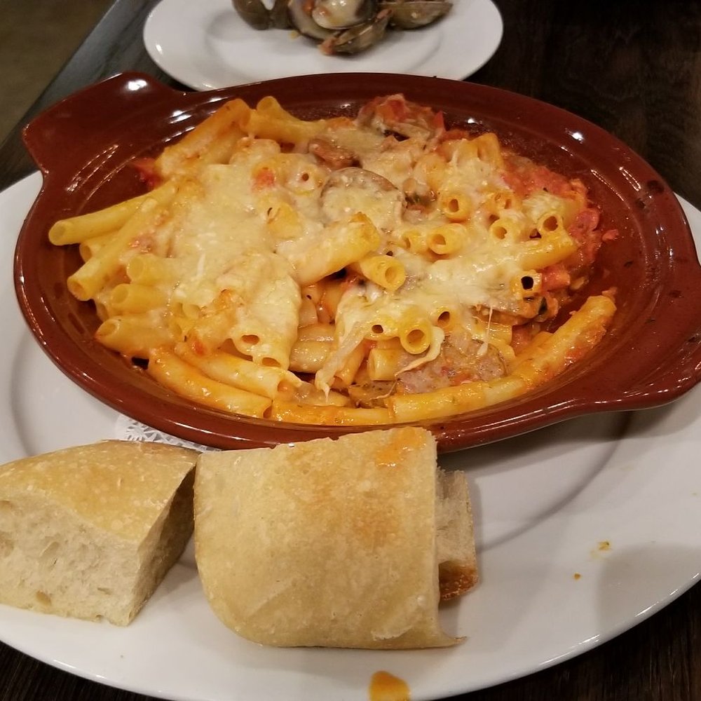 Pastini - Baked ziti - Italian Near Me - Eugene, Oregon Pastini - Baked ziti - Italian Near Me - Eugene, Oregon