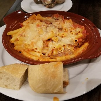 Pastini - Baked ziti - Italian Near Me - Eugene, Oregon Pastini - Baked ziti - Italian Near Me - Eugene, Oregon