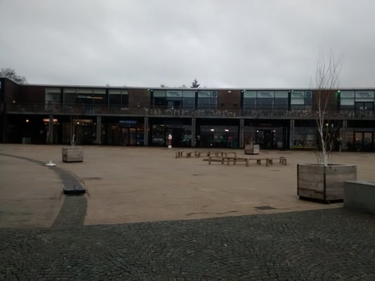 Loch Lomond Shores by null