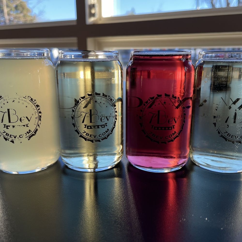 Ale & Cider House - Cider flight ($10.00 USD); spicy pineapple, mango, cranberry hibiscus and passionfruit guava cocktail - Cideries Near Me - West Linn, Oregon Ale & Cider House - Cider flight ($10.00 USD); spicy pineapple, mango, cranberry hibiscus and passionfruit guava cocktail - Cideries Near Me - West Linn, Oregon