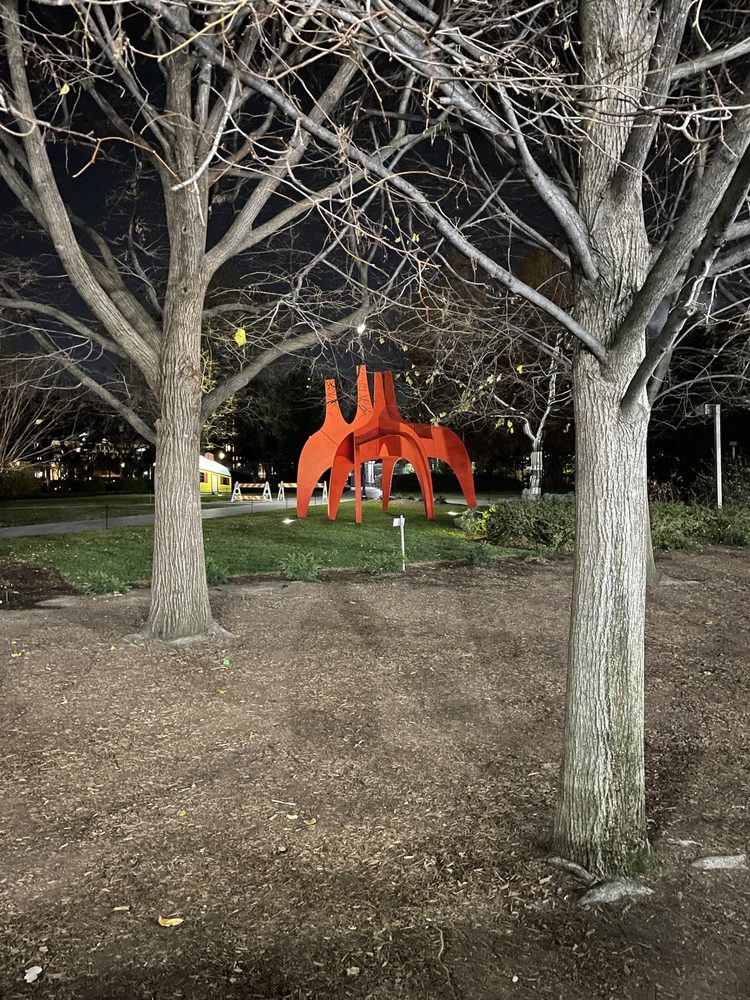 THE SCULPTURE GARDEN ICE RINK Updated September 2024 28 Photos