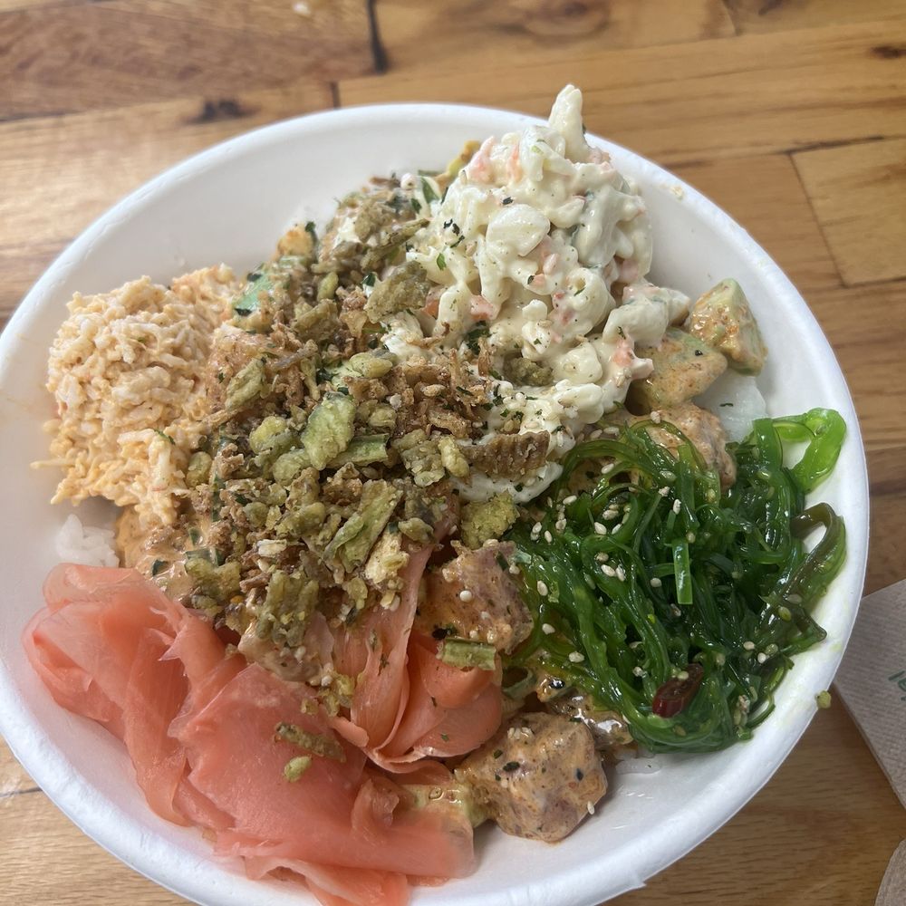 Large poke bowl with Mac salad and avocado upgrade Large poke bowl with Mac salad and avocado upgrade