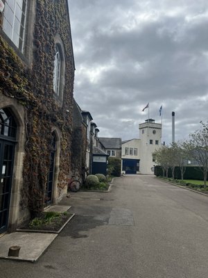 Johnstons of Elgin by null