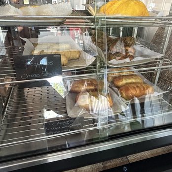 Dolce & Bake Café/Bakery - Cafes Near Me - Orlando, Florida