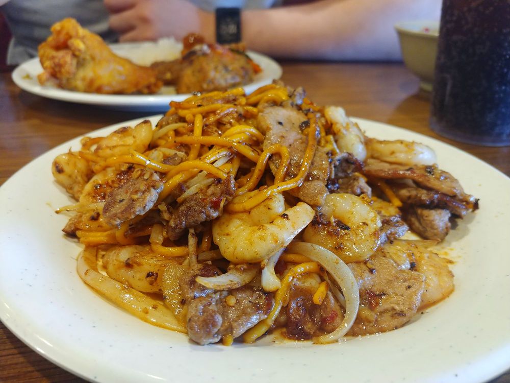 Asihi Asian Cuisine Hibachi & Buffet, Nashville Roadtrippers