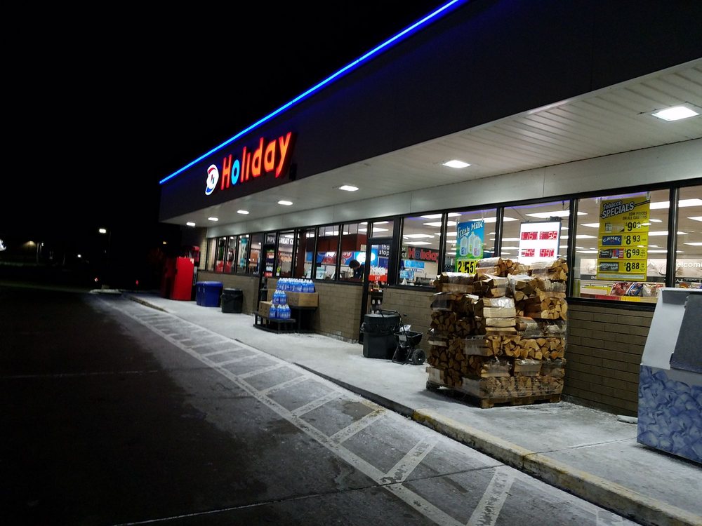 HOLIDAY STATIONS & STORES 1208 W Broadway Ave, Forest Lake, Minnesota