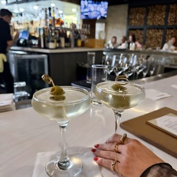 Shorebird - Dirty martini - Seafood Near Me - Newport Beach, California Shorebird - Dirty martini - Seafood Near Me - Newport Beach, California