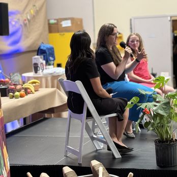 Audio Alliance - HR workshop New World Medical "4xMics speakers and back lighting - Audio/Visual Equipment Rental Near Me - Ontario, California