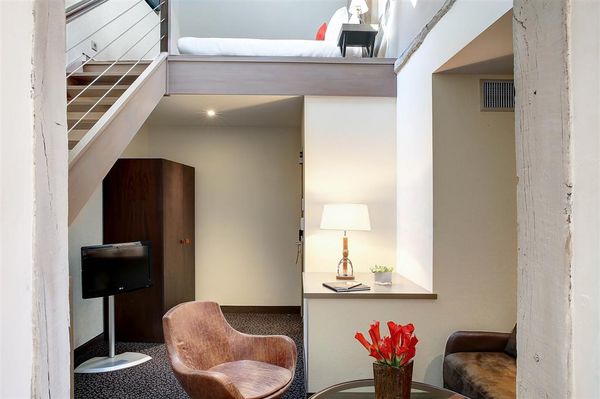 Best Western Premier Hôtel De La Poste Troyes & Spa Nuxe by null