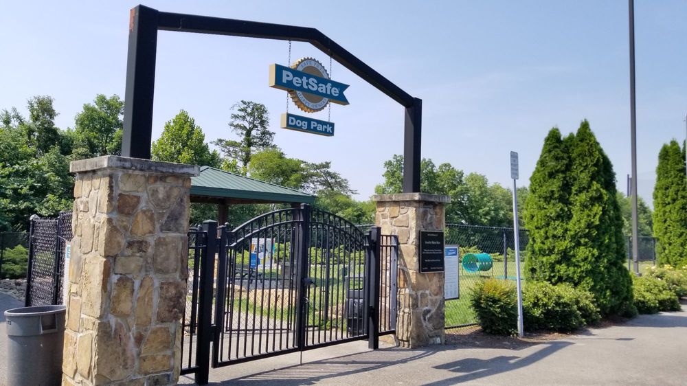 PETSAFE VILLAGE DOG PARK Updated September 2024 15 Photos & 16