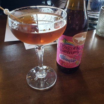 Pearl Tavern - Manhattan and Dogfish Head Dragons and Yum Yums - New American Near Me - Lee's Summit, Missouri