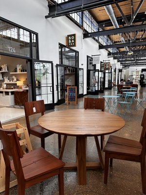 L & L Market by null