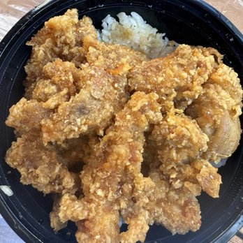Itchy Butt - Garlic Chicken Bowl - Korean Near Me - Honolulu, Hawaii Itchy Butt - Garlic Chicken Bowl - Korean Near Me - Honolulu, Hawaii
