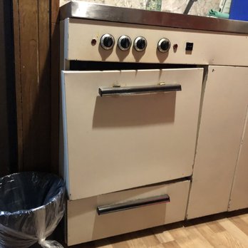 Rundle Ridge Chalets - Unusable Oven - Hotels Near Me - Harvie Heights, Alberta Rundle Ridge Chalets - Unusable Oven - Hotels Near Me - Harvie Heights, Alberta