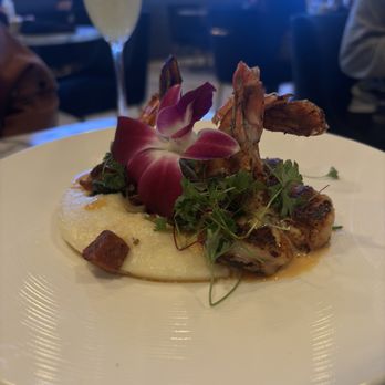 Flavor Rich Restaurant - Shrimp and grits - Breakfast & Brunch Near Me - San Antonio, Texas