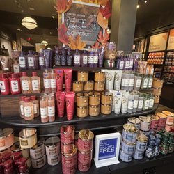 White Barn - Autumn Vibes Collection