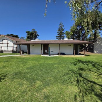 Magee Park - Rest Rooms - Parks Near Me - Carlsbad, California