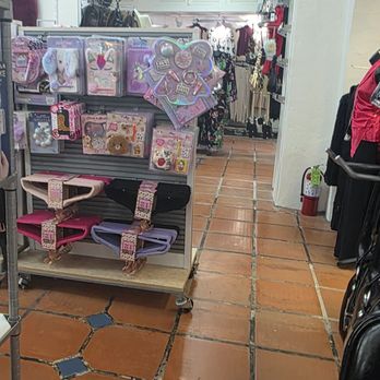 Rainbow - Women's Clothing Near Me - Cayey, Puerto Rico