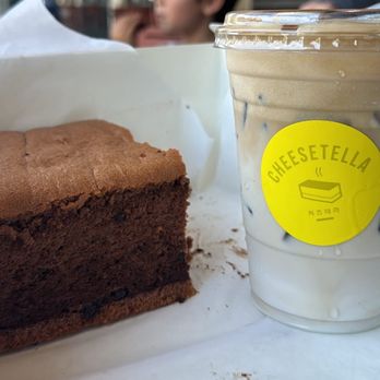 Cheesetella - Chocotella and butterscotch latte - Desserts Near Me - Irvine, California Cheesetella - Chocotella and butterscotch latte - Desserts Near Me - Irvine, California