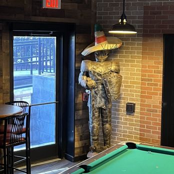 Aura Bar & Lounge - Lounges Near Me - Washington, DC, District of Columbia