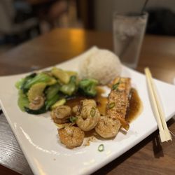Koi - Sushi Lounge - Hibachi Combo with Shrimp and Salmon