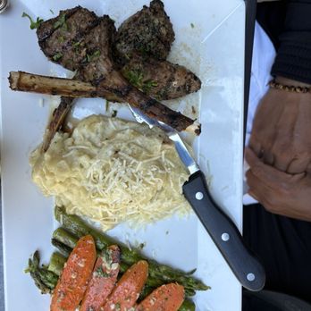 1515 Restaurant & Lounge - Sports Bars Near Me - Walnut Creek, California 1515 Restaurant & Lounge - Sports Bars Near Me - Walnut Creek, California