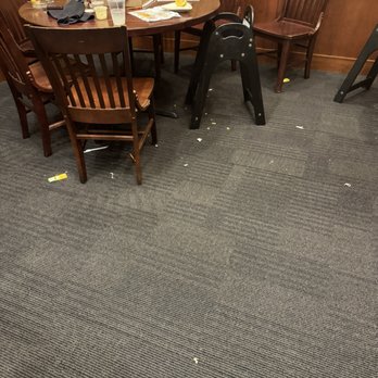 Houlihan's - Other tables weren't bussed or cleaned so this is what we had to dine beside - New American Near Me - Hershey, Pennsylvania Houlihan's - Other tables weren't bussed or cleaned so this is what we had to dine beside - New American Near Me - Hershey, Pennsylvania