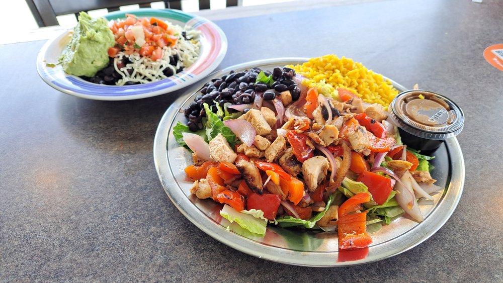 Bueno Y Sano — Mexican restaurant in Holyoke