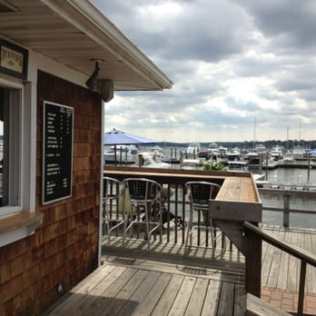 Butler's Flat - Located right on the bay of the LI sound! - Seafood Near Me - Port Washington, New York