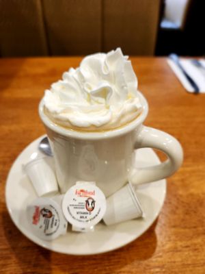 Hollywood Diner by null