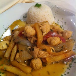 Pollo Saltado Pollo Saltado