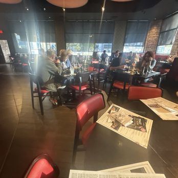 P.F. Chang's - Dining room - Chinese Near Me - Winter Park, Florida