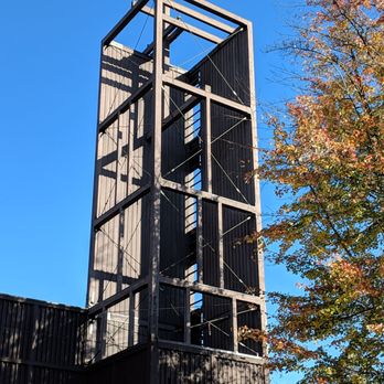 Central Lutheran Church - High above NE Portland ... Fall leaves and blue skys highlight Central's cross tower ... Like a beacon in the night. - Churches Near Me - Portland, Oregon Central Lutheran Church - High above NE Portland ... Fall leaves and blue skys highlight Central's cross tower ... Like a beacon in the night. - Churches Near Me - Portland, Oregon