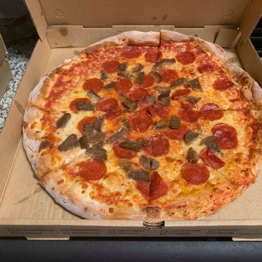 Pizza Mine - Large pizza with garlic, meatball, and pepperoni - Pizza Near Me - Ashland, Massachusetts Pizza Mine - Large pizza with garlic, meatball, and pepperoni - Pizza Near Me - Ashland, Massachusetts