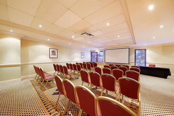 Stamford Plaza Sydney Airport Hotel & Conference Centre by null