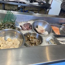 Tom Robinson's Seafood