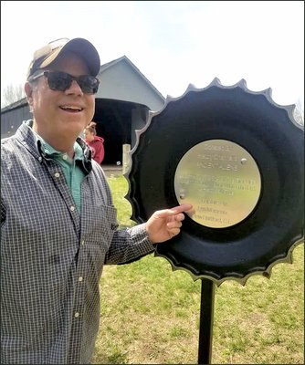 Thom Reed - UFO Park by null