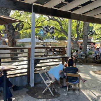 Gruene Grove - Outdoor Seating - Bars Near Me - New Braunfels, Texas