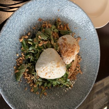 Avenue - Burrata and peaches - New American Near Me - Medfield, Massachusetts