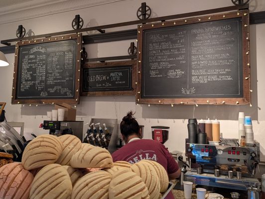 Bella Bakery by null