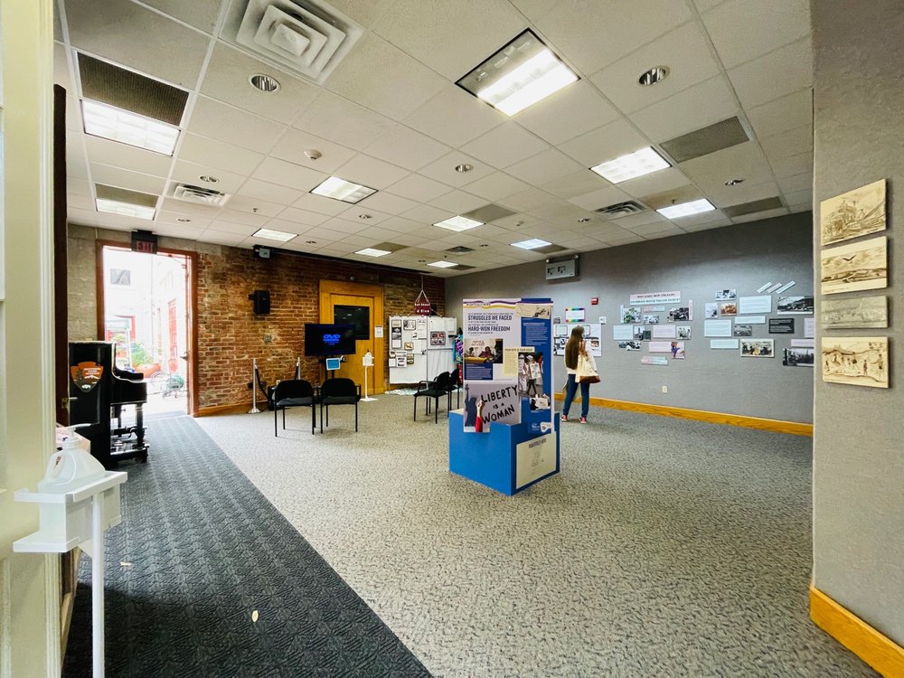 FRENCH QUARTER VISITOR CENTER - 66 Photos & 36 Reviews - 419 Decatur St ...