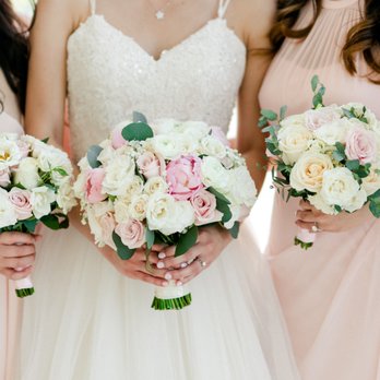 Irises Designs - PC: Kaysha Weiner Photograpy - Floral Designers Near Me - Rancho Cucamonga, California Irises Designs - PC: Kaysha Weiner Photograpy - Floral Designers Near Me - Rancho Cucamonga, California