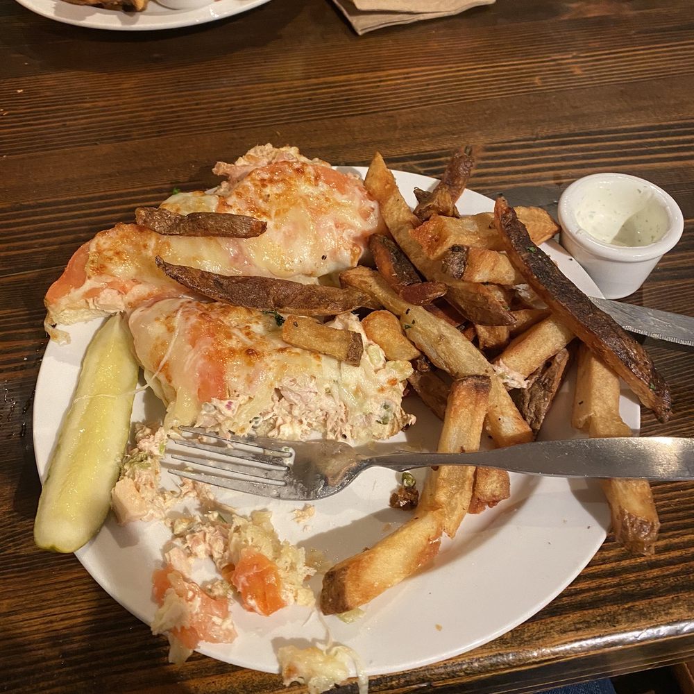 Salt Pub - Tuna melt - New American Near Me - Ilwaco, Washington Salt Pub - Tuna melt - New American Near Me - Ilwaco, Washington