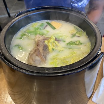 Dagu Rice Noodle - A1. Signature rice noodle soup with braised bone in pork - Noodles Near Me - Quincy, Massachusetts Dagu Rice Noodle - A1. Signature rice noodle soup with braised bone in pork - Noodles Near Me - Quincy, Massachusetts