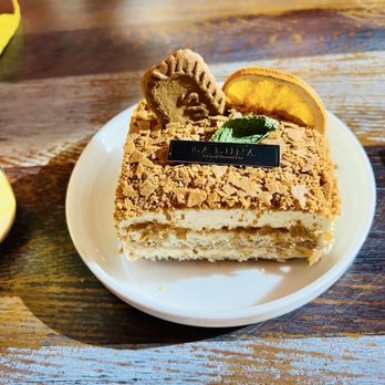 La Luna Tea and Dessert Bar - Desserts Near Me - Las Vegas, Nevada
