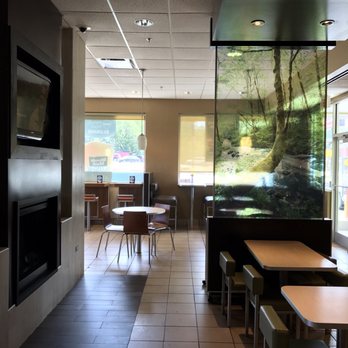 McDonald's - Tv and clean inside - Burgers Near Me - Okmulgee, Oklahoma McDonald's - Tv and clean inside - Burgers Near Me - Okmulgee, Oklahoma